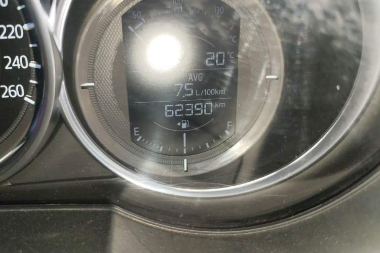 Used Mazda Atenza 2018 2.0L Blue Sky Luxury Edition China V Standard Odometer Close Up
