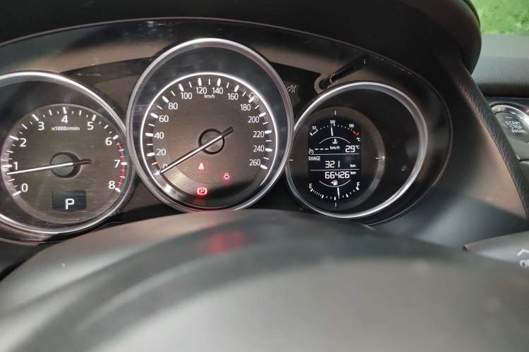 Used Mazda Atenza 2018 2.5L Skyactiv Sport Version China V Standard Odometer Close Up