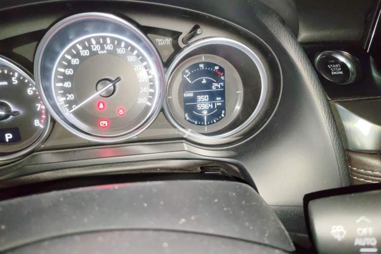 Used Mazda Atenza 2018 2.5L Skyactiv Sport Version China V Standard Odometer Close Up