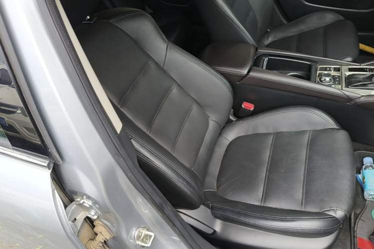 Used Mazda Atenza 2018 2.0L Blue Sky Luxury Edition China V Standard Right Front Seat