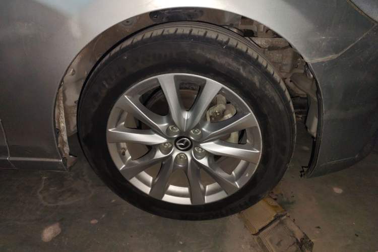 Used Mazda Atenza 2018 2.0L Blue Sky Luxury Edition China V Standard Right Front Wheel Hub