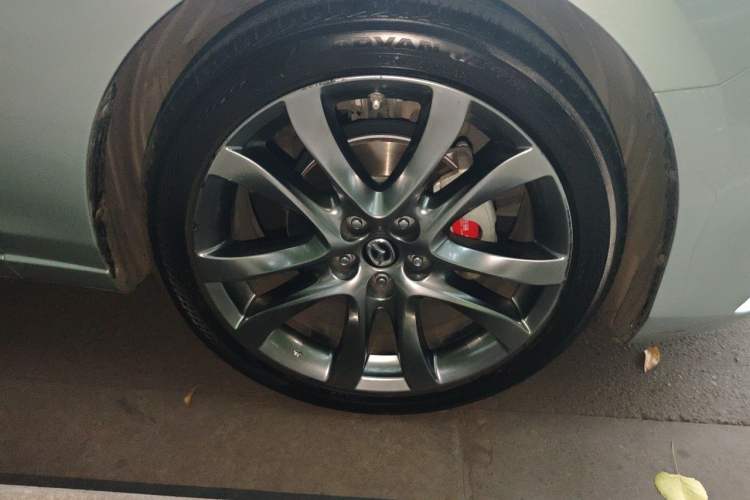 Used Mazda Atenza 2018 2.5L Blue Sky Prestige Edition China VI compliant Right Front Wheel Hub
