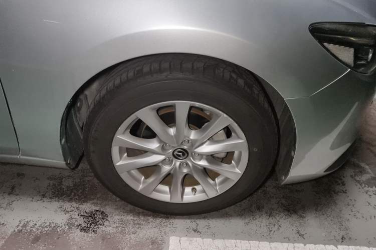 Used Mazda Atenza 2018 2.0L Blue Sky Luxury Edition China V Standard Right Front Wheel Hub