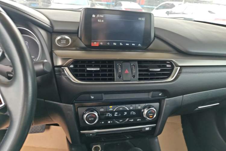 Used Mazda Atenza 2018 2.5L Blue Sky Prestige Edition China VI compliant Audio And AC Panel