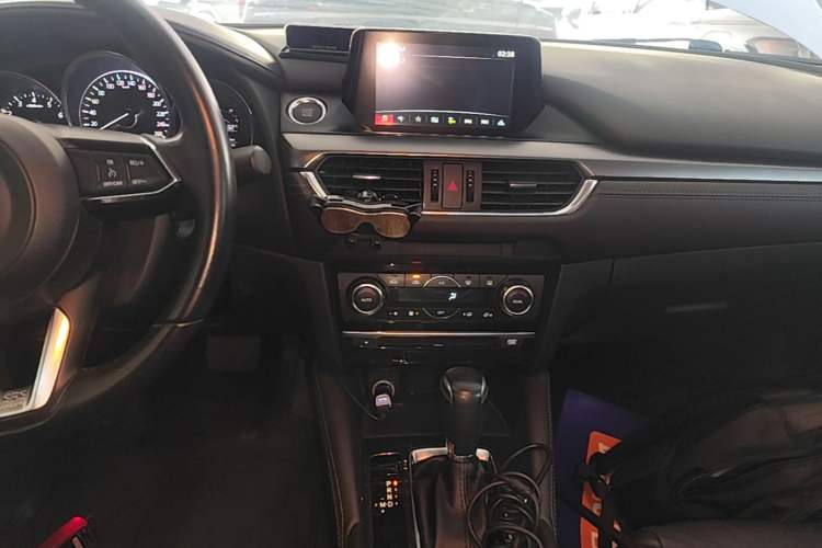 Used Mazda Atenza 2018 2.0L Blue Sky Luxury Edition China V Standard Audio And AC Panel