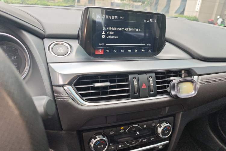 Used Mazda Atenza 2018 2.0L Blue Sky Luxury Edition China V Standard Audio And AC Panel