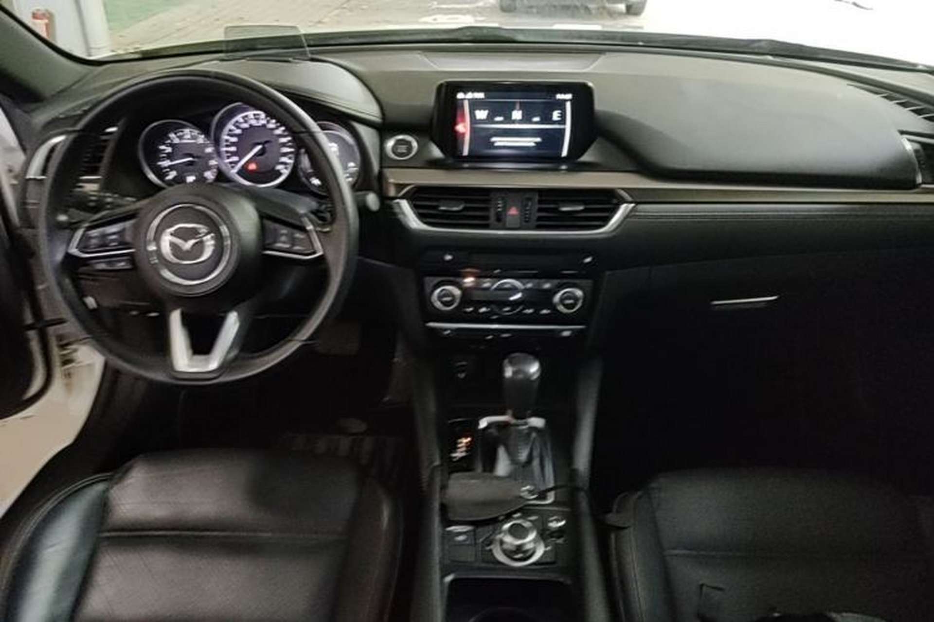 Used Mazda Atenza 2018 2.5L Blue Sky Prestige Edition China V Standard Center Console