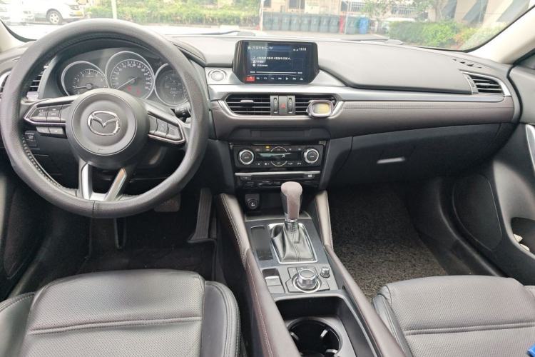 Used Mazda Atenza 2018 2.0L Blue Sky Luxury Edition China V Standard Center Console