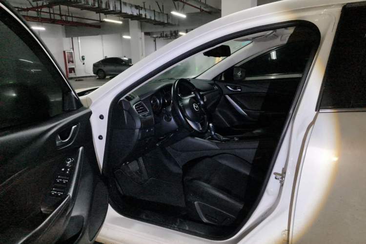 Used Mazda Atenza 2018 2.0L Blue Sky Luxury Edition China V Standard Driver Seat