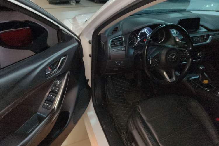 Used Mazda Atenza 2018 2.0L Blue Sky Luxury Edition China V Standard Driver Seat