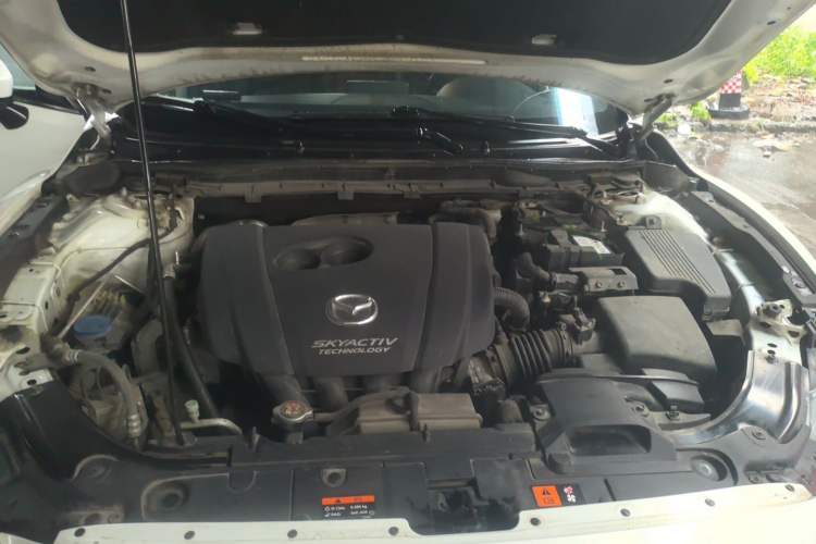 Used Mazda Atenza 2018 2.0L Blue Sky Luxury Edition China VI Standard Engine Bay