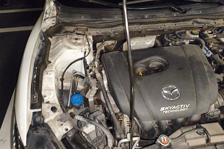Used Mazda Atenza 2018 2.5L Blue Sky Prestige Edition China VI compliant Engine Bay Right