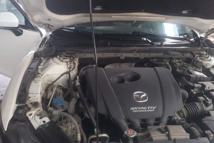 Used Mazda Atenza 2018 2.0L Blue Sky Luxury Edition China VI Standard Engine Bay Right