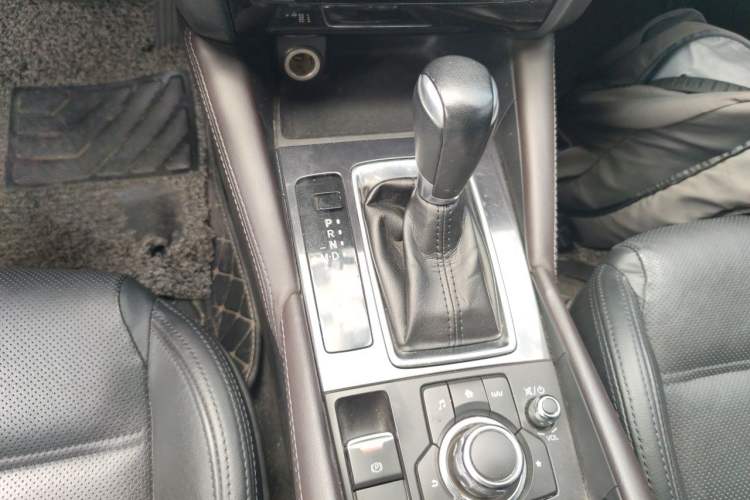 Used Mazda Atenza 2018 2.0L Blue Sky Luxury Edition China V Standard Gear Lever