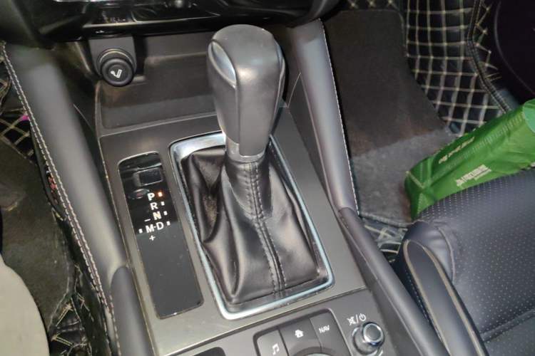 Used Mazda Atenza 2018 2.5L Blue Sky Prestige Edition China V Standard Gear Lever