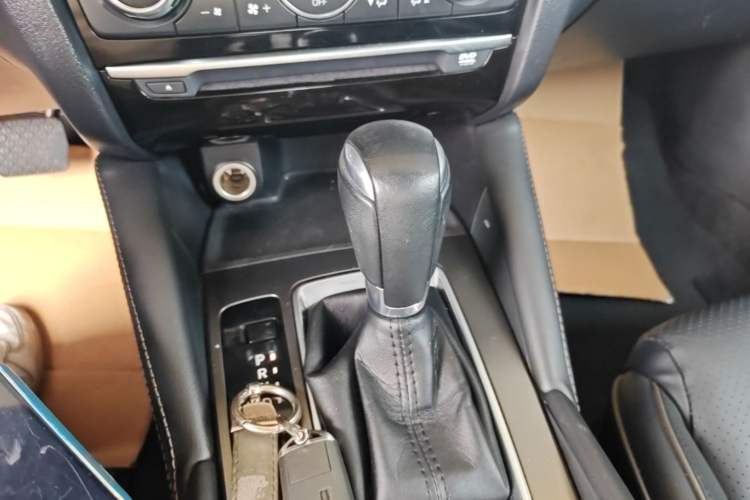 Used Mazda Atenza 2018 2.5L Blue Sky Prestige Edition China VI compliant Gear Lever