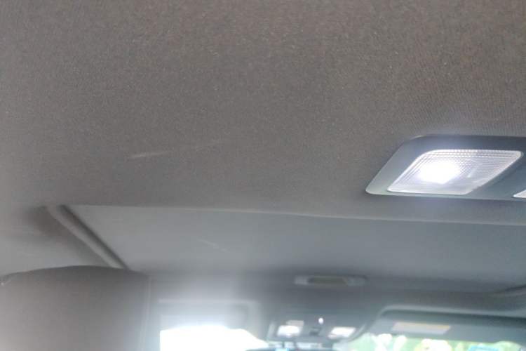 Used Mazda Atenza 2018 2.5L Blue Sky Prestige Edition China VI compliant Headliner