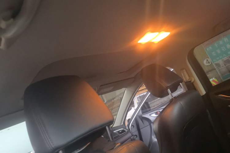 Used Mazda Atenza 2018 2.0L Blue Sky Luxury Edition China VI Standard Headliner