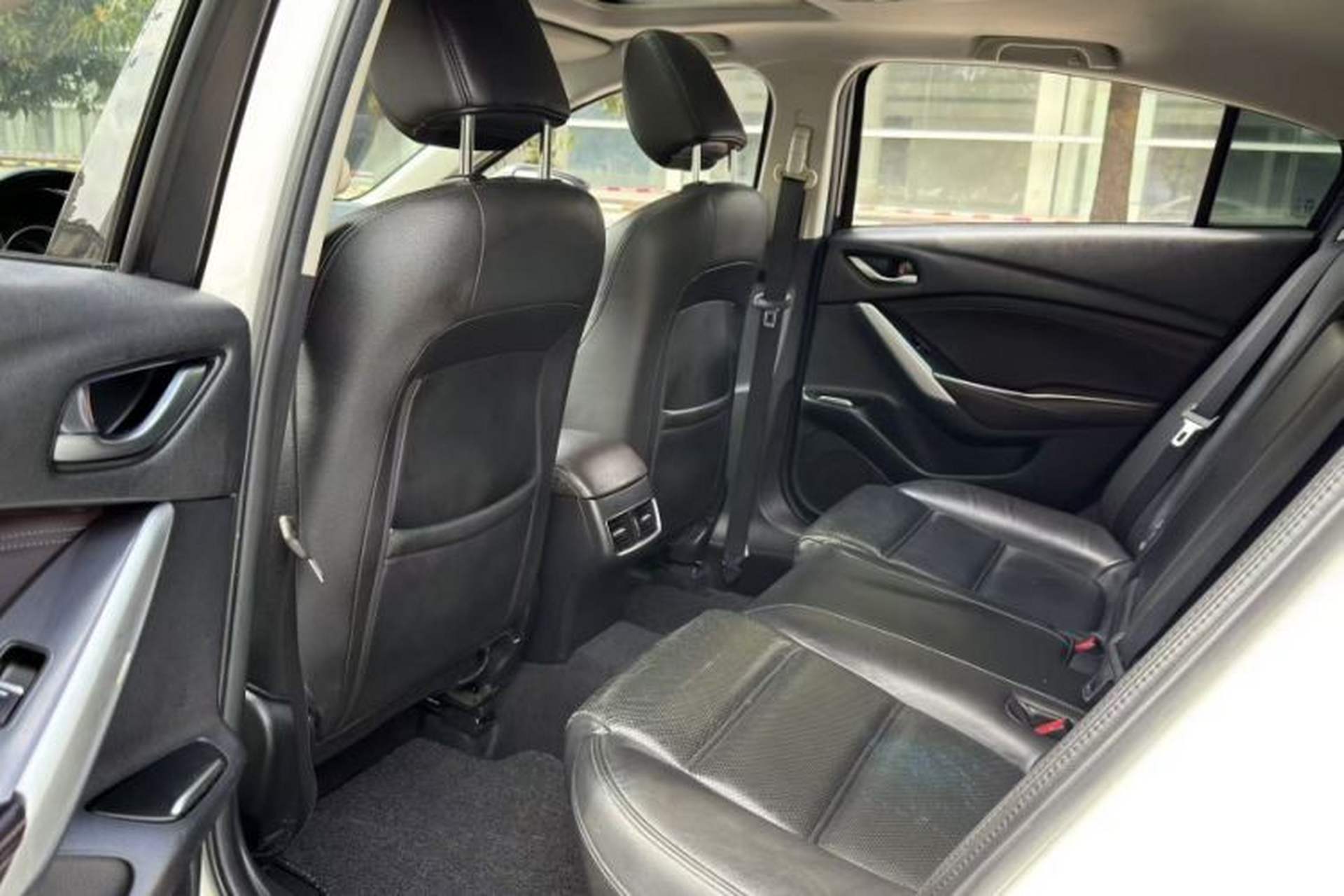 Used Mazda Atenza 2018 2.0L Blue Sky Luxury Edition China V Standard Interior 3