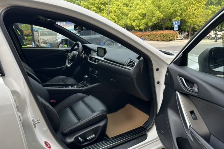Used Mazda Atenza 2018 2.5L Blue Sky Prestige Edition China V Standard Interior 3