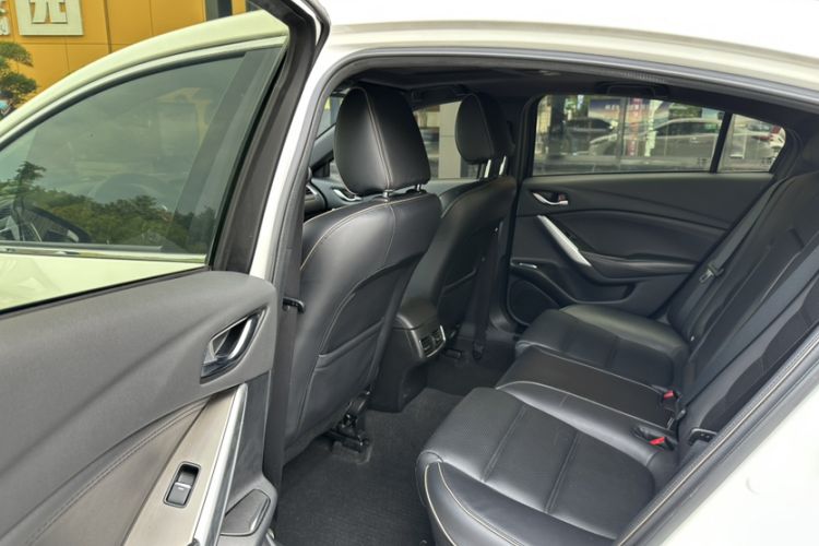 Used Mazda Atenza 2018 2.5L Blue Sky Prestige Edition China V Standard Interior 7