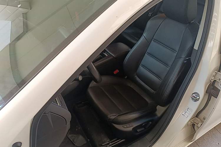 Used Mazda Atenza 2018 2.0L Blue Sky Luxury Edition China VI Standard Left Front Seat