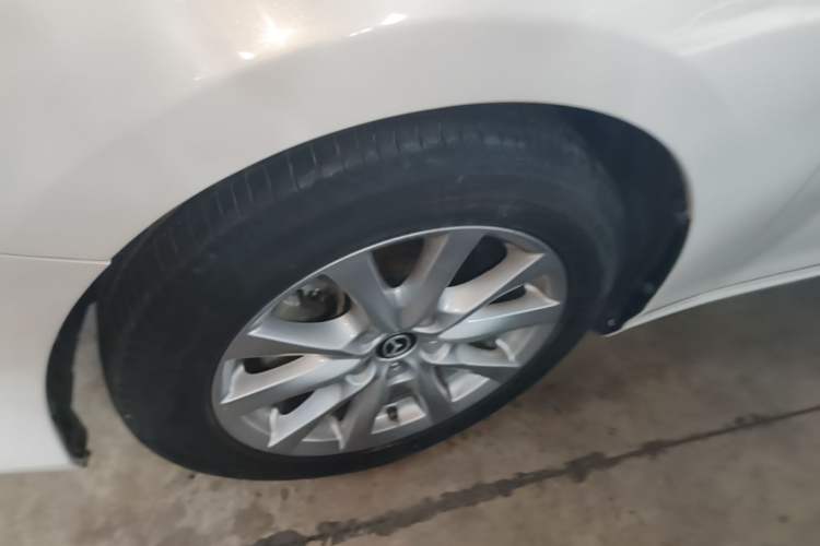 Used Mazda Atenza 2018 2.0L Blue Sky Luxury Edition China V Standard Left Front Wheel Hub