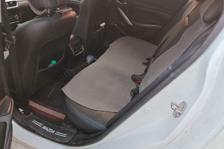Used Mazda Atenza 2018 2.5L Blue Sky Sport Edition China VI compliant Left Rear Seat
