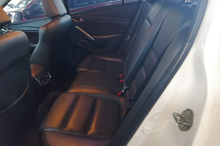 Used Mazda Atenza 2018 2.0L Blue Sky Luxury Edition China V Standard Left Rear Seat