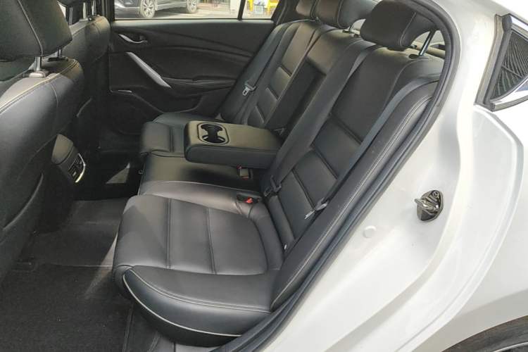 Used Mazda Atenza 2018 2.5L Blue Sky Prestige Edition China V Standard Left Rear Seat