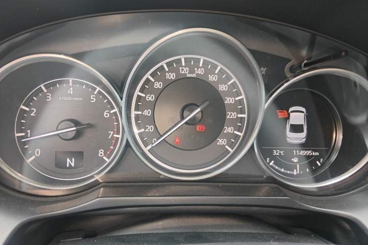 Used Mazda Atenza 2018 2.5L Blue Sky Prestige Edition China V Standard Odometer Close Up