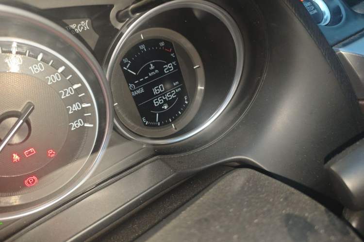 Used Mazda Atenza 2018 2.0L Blue Sky Luxury Edition China V Standard Odometer Close Up