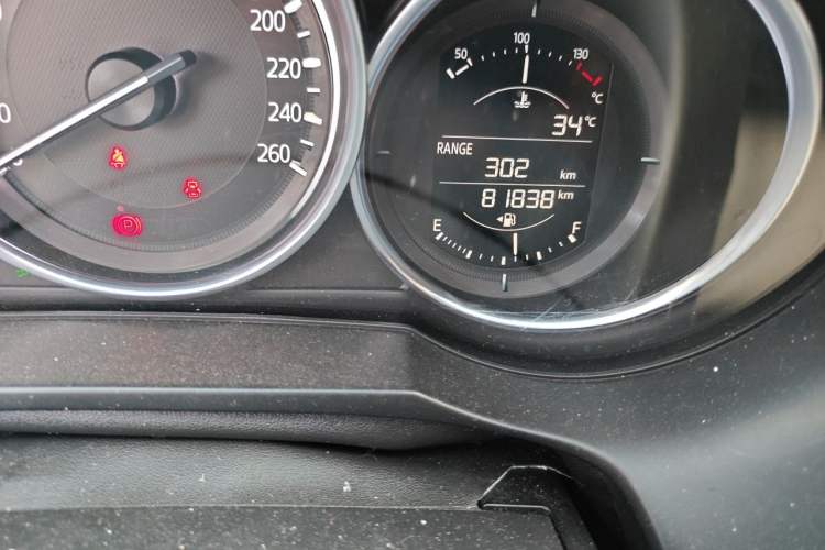 Used Mazda Atenza 2018 2.5L Blue Sky Sport Edition China VI compliant Odometer Close Up