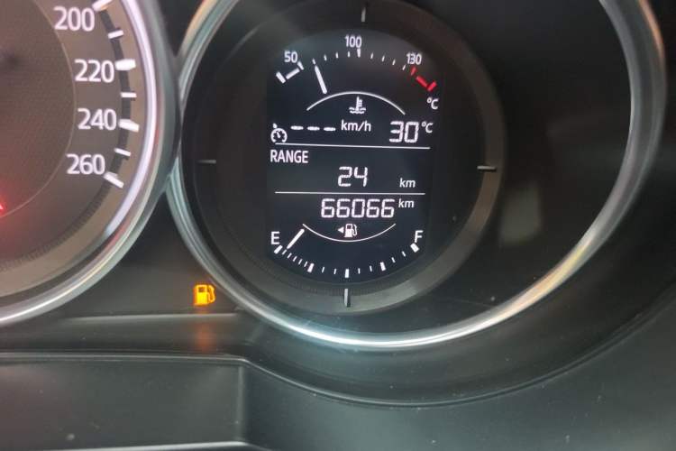 Used Mazda Atenza 2018 2.0L Blue Sky Luxury Edition China V Standard Odometer Close Up