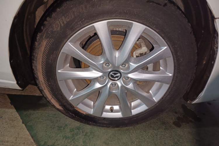 Used Mazda Atenza 2018 2.0L Blue Sky Luxury Edition China V Standard Right Front Wheel Hub