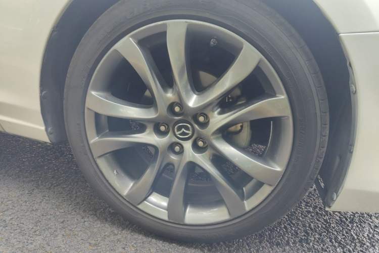 Used Mazda Atenza 2018 2.5L Blue Sky Prestige Edition China VI compliant Right Front Wheel Hub
