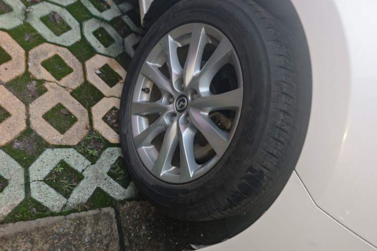 Used Mazda Atenza 2018 2.0L Blue Sky Luxury Edition China V Standard Right Front Wheel Hub