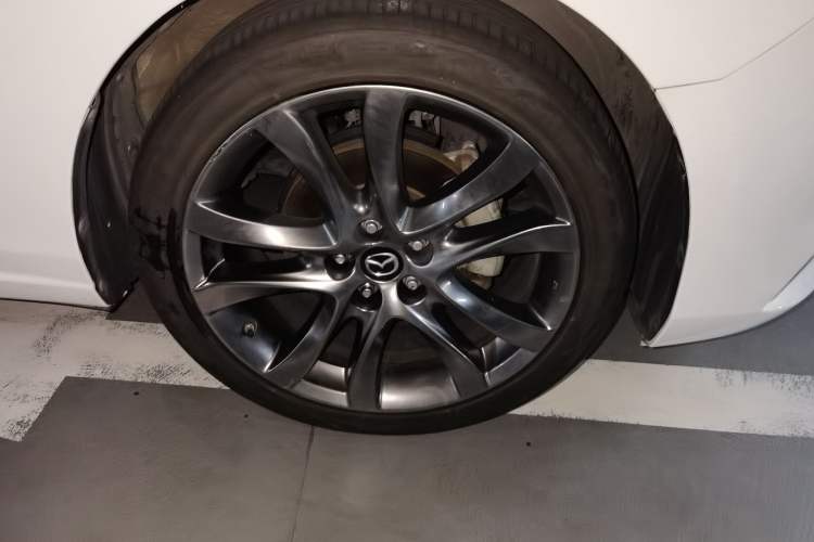 Used Mazda Atenza 2018 2.5L Skyactiv Sport Version China V Standard Right Front Wheel Hub