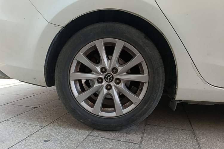 Used Mazda Atenza 2018 2.0L Blue Sky Luxury Edition China VI Standard Right Rear Wheel Hub