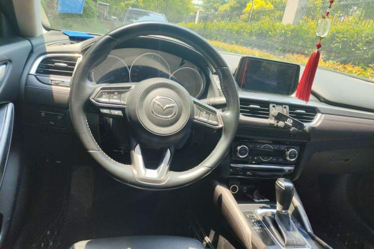 Used Mazda Atenza 2018 2.0L Blue Sky Luxury Edition China V Standard Steering Wheel