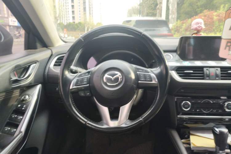 Used Mazda Atenza 2018 2.5L Blue Sky Sport Edition China VI compliant Steering Wheel