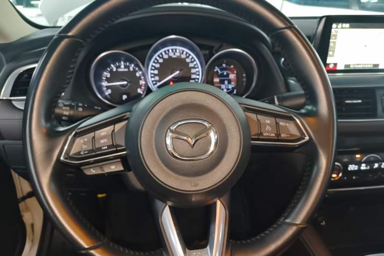 Used Mazda Atenza 2018 2.0L Blue Sky Luxury Edition China V Standard Steering Wheel