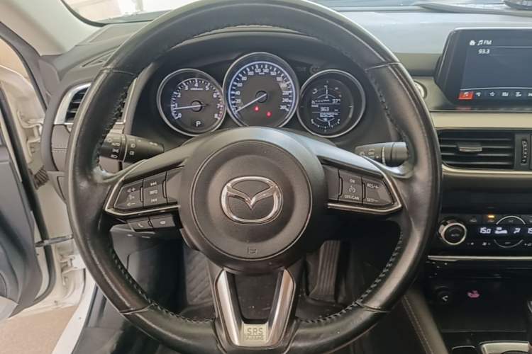 Used Mazda Atenza 2018 2.0L Blue Sky Luxury Edition China VI Standard Steering Wheel