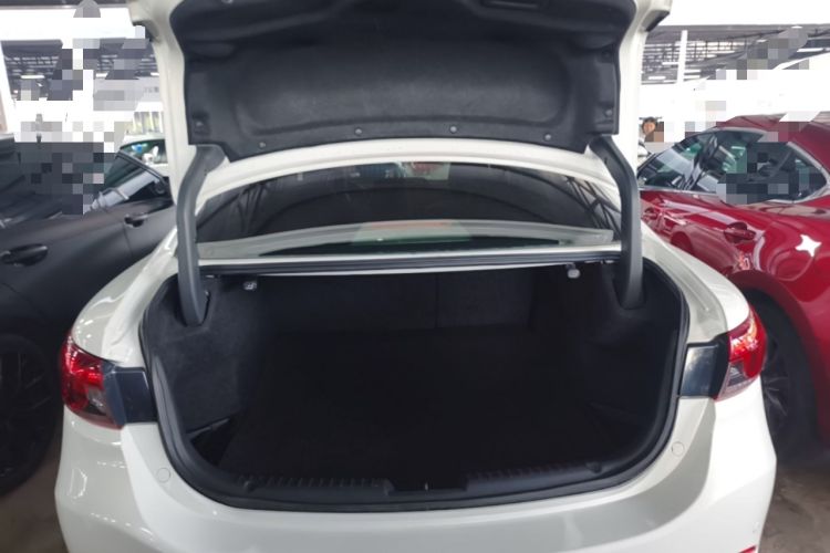 Used Mazda Atenza 2018 2.0L Blue Sky Luxury Edition China V Standard Trunk