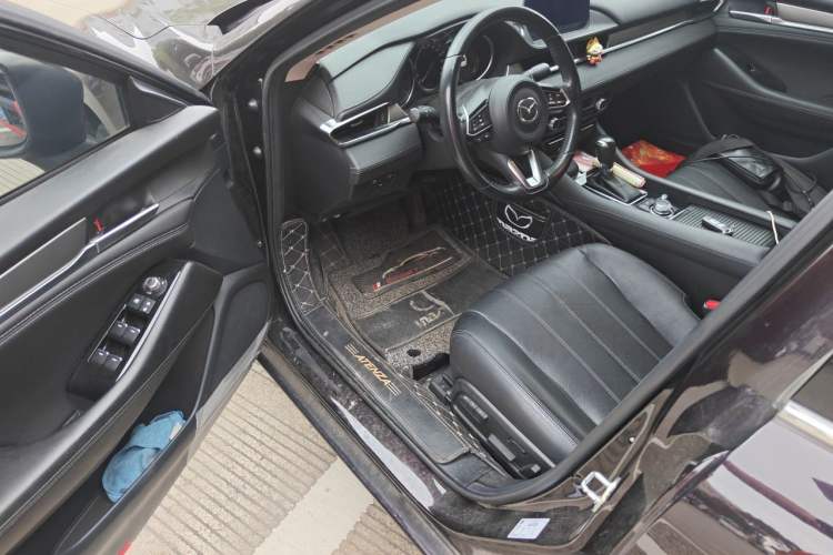 Used Mazda Atenza 2020 2.0L Blue Sky Luxury Edition Driver Seat