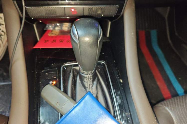 Used Mazda Atenza 2020 2.5L Sky Blue Prestige Edition Gear Lever