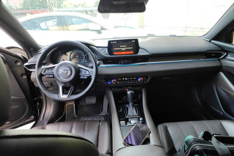 Used Mazda Atenza 2020 2.5L Sky Blue Prestige Edition Interior 2