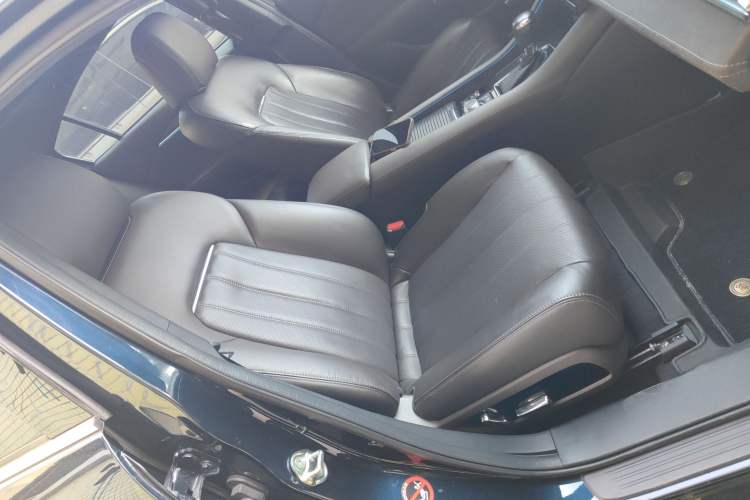 Used Mazda Atenza 2020 2.5L Sky Blue Prestige Edition Right Front Seat