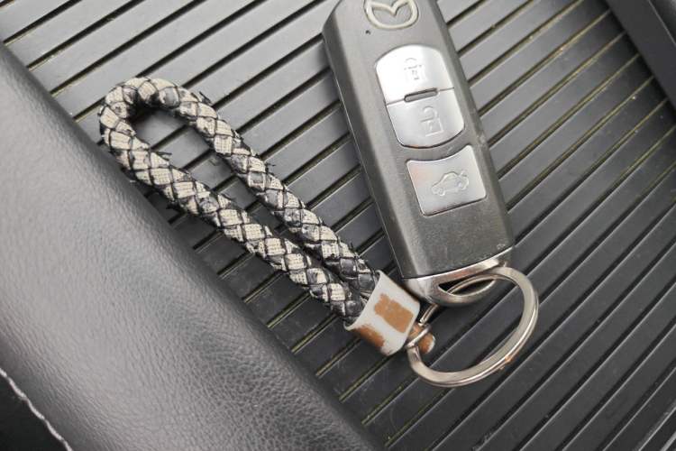 Used Mazda Atenza 2020 2.0L Blue Sky Luxury Edition Vehicle Key