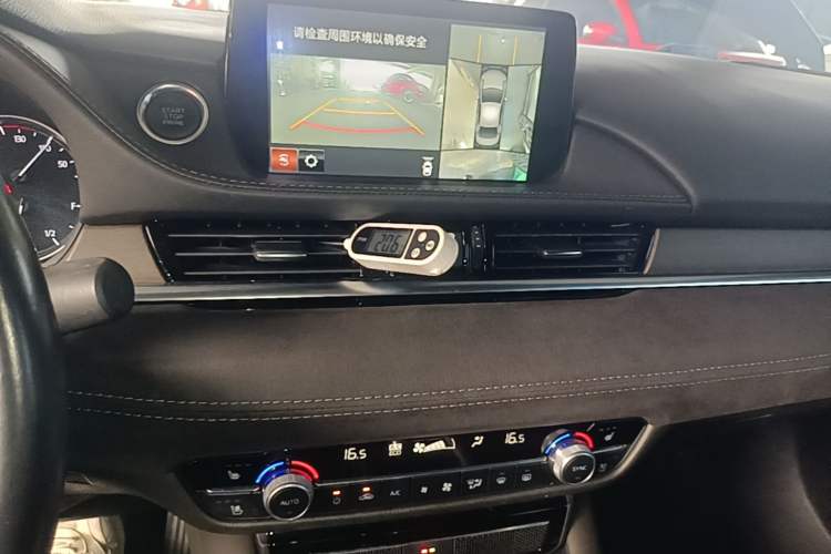 Used Mazda Atenza 2020 2.5L Sky Blue Prestige Edition Audio And AC Panel